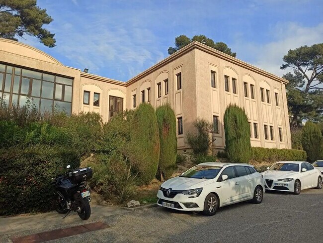 Plus de détails pour Bureau à louer