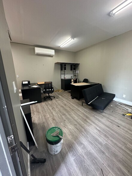 3060-368 Review Ave, Long Island City, NY à louer - Photo de l’immeuble – Image 3 sur 16