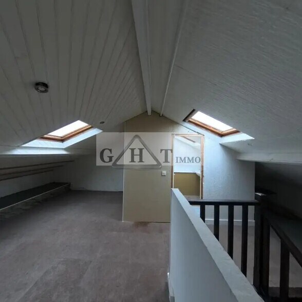 Bureau dans Maisons-Alfort à vendre - Photo intérieure – Image 2 sur 12