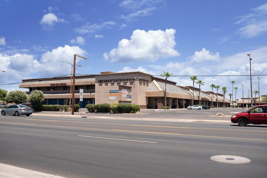 6001-6049 N 43rd Ave, Phoenix, AZ à louer - Photo de l’immeuble – Image 3 sur 12