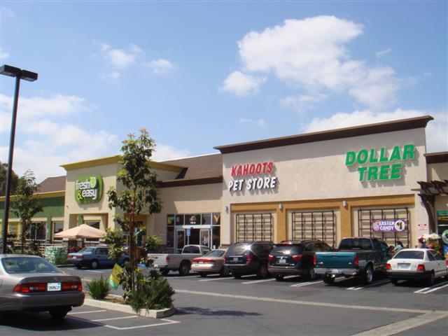 1051-1115 S Main Ave, Fallbrook, CA à louer - Photo de l’immeuble – Image 1 sur 3
