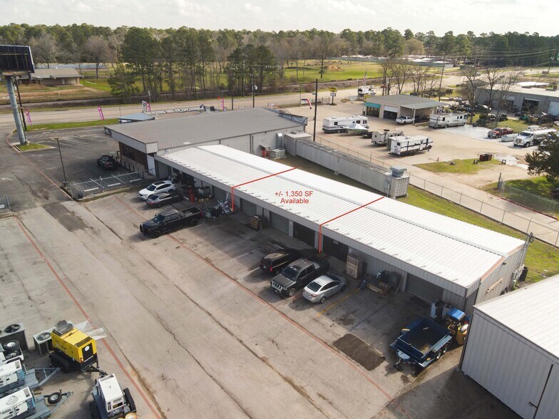 35423 SH 249, Suite E2, Pinehurst, TX à louer - Photo de l’immeuble – Image 1 sur 2