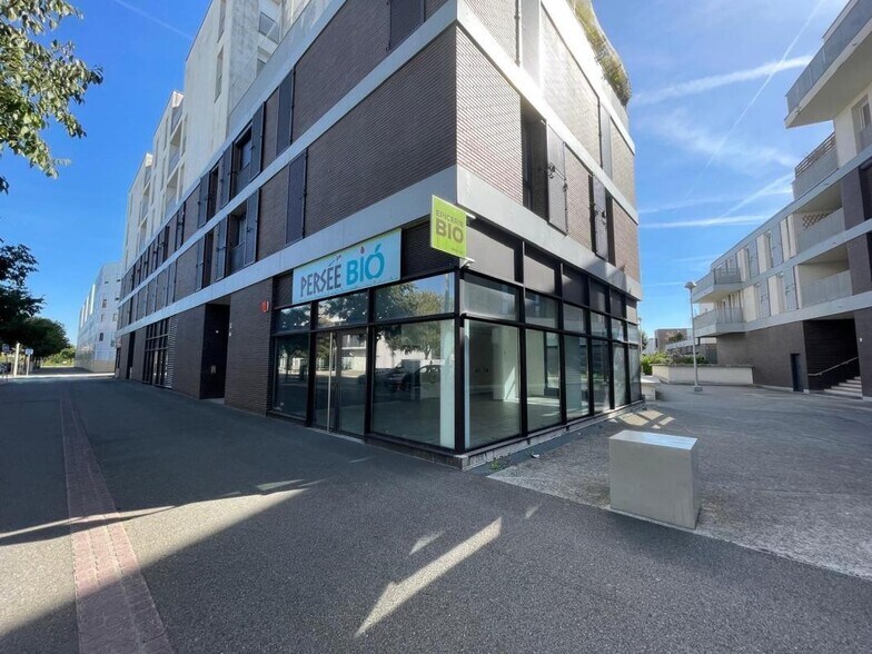 20 Avenue D'Andromede, Blagnac à louer - Photo de l’immeuble – Image 3 sur 7