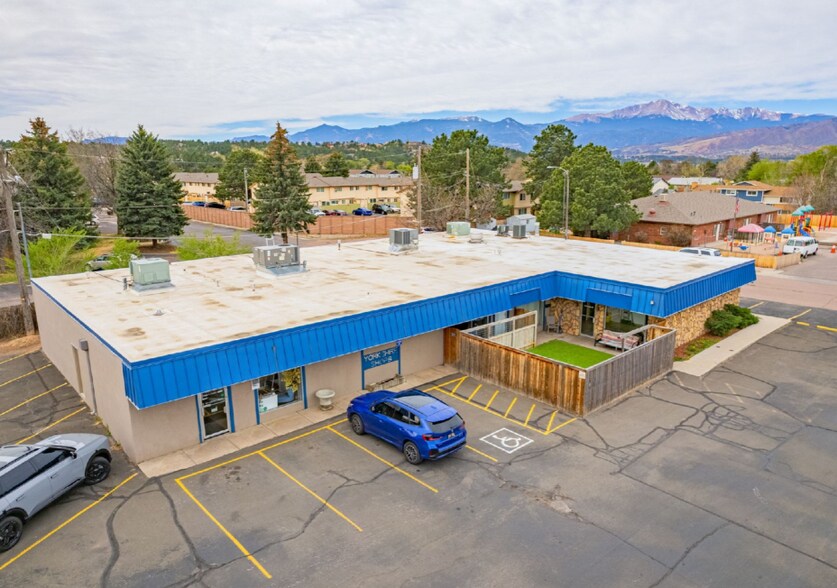 1545 York Rd, Colorado Springs, CO à louer - Photo principale – Image 1 sur 14