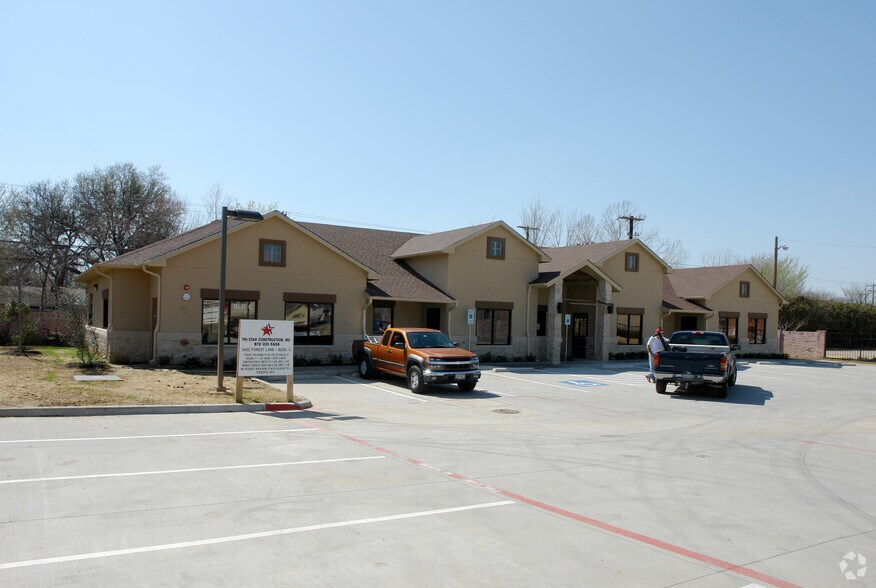 3452 Forest Ln, Dallas, TX à vendre - Photo de l’immeuble – Image 2 sur 3