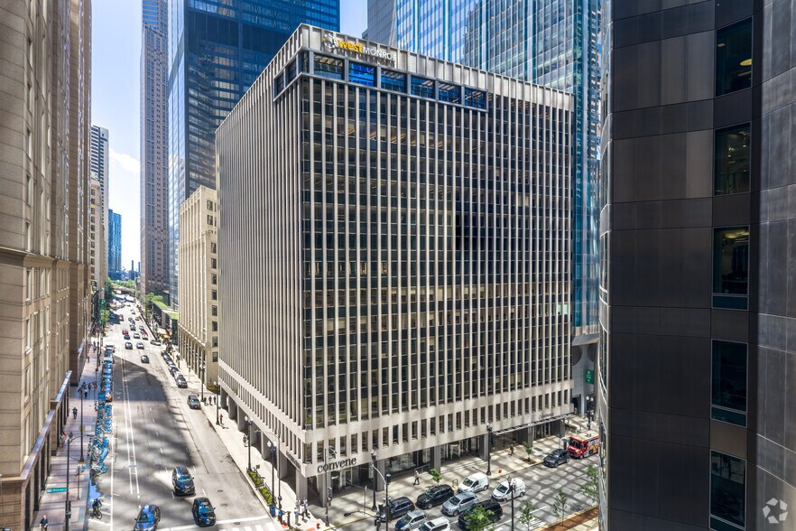 311 W Monroe St, Chicago, IL à louer - Photo de l’immeuble – Image 1 sur 93