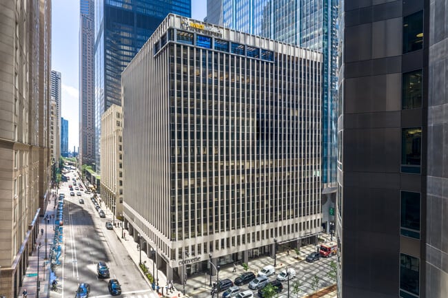 Plus de détails pour 311 W Monroe St, Chicago, IL - Coworking à louer