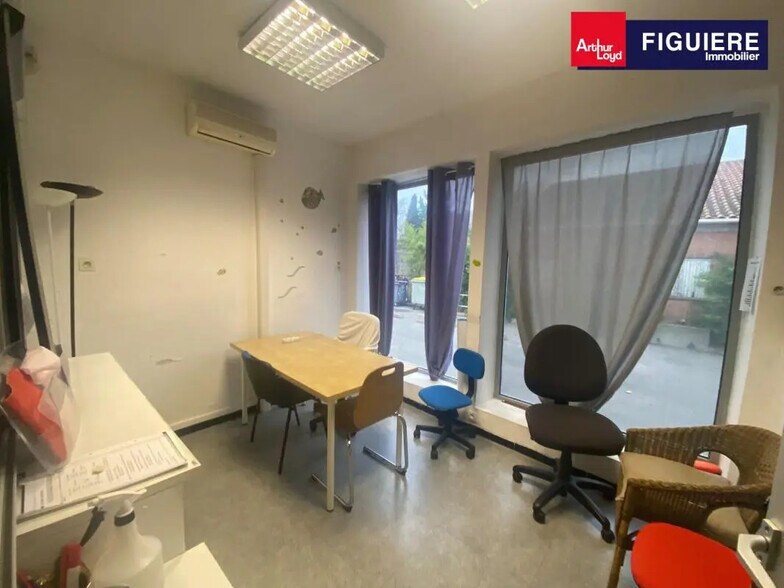 Bureau dans Salon-de-Provence à louer - Photo de l’immeuble – Image 3 sur 14