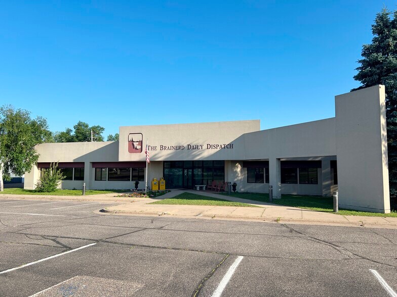 506 James St, Brainerd, MN à vendre - Photo de l’immeuble – Image 3 sur 54