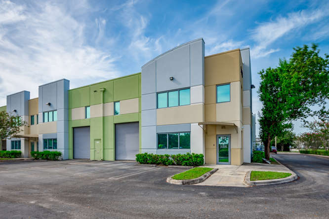 5403 N Haverhill Rd, West Palm Beach, FL à louer - Photo de l’immeuble – Image 2 sur 3