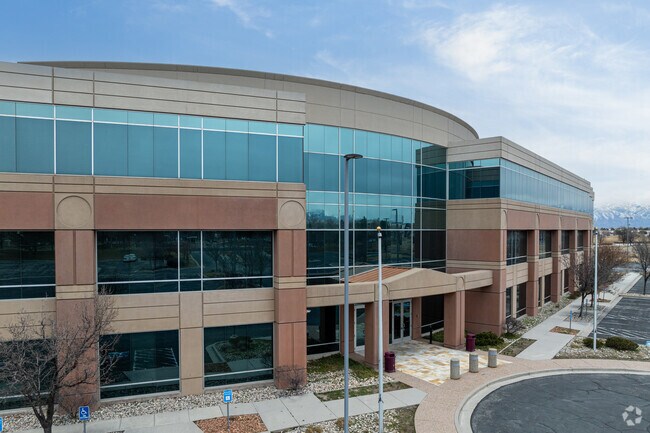 Plus de détails pour 2525 Lake Park Blvd, Salt Lake City, UT - Bureau à vendre