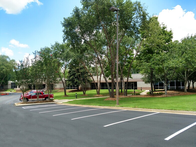 503 Oak Pl, Atlanta, GA à louer - Photo de l’immeuble – Image 2 sur 17