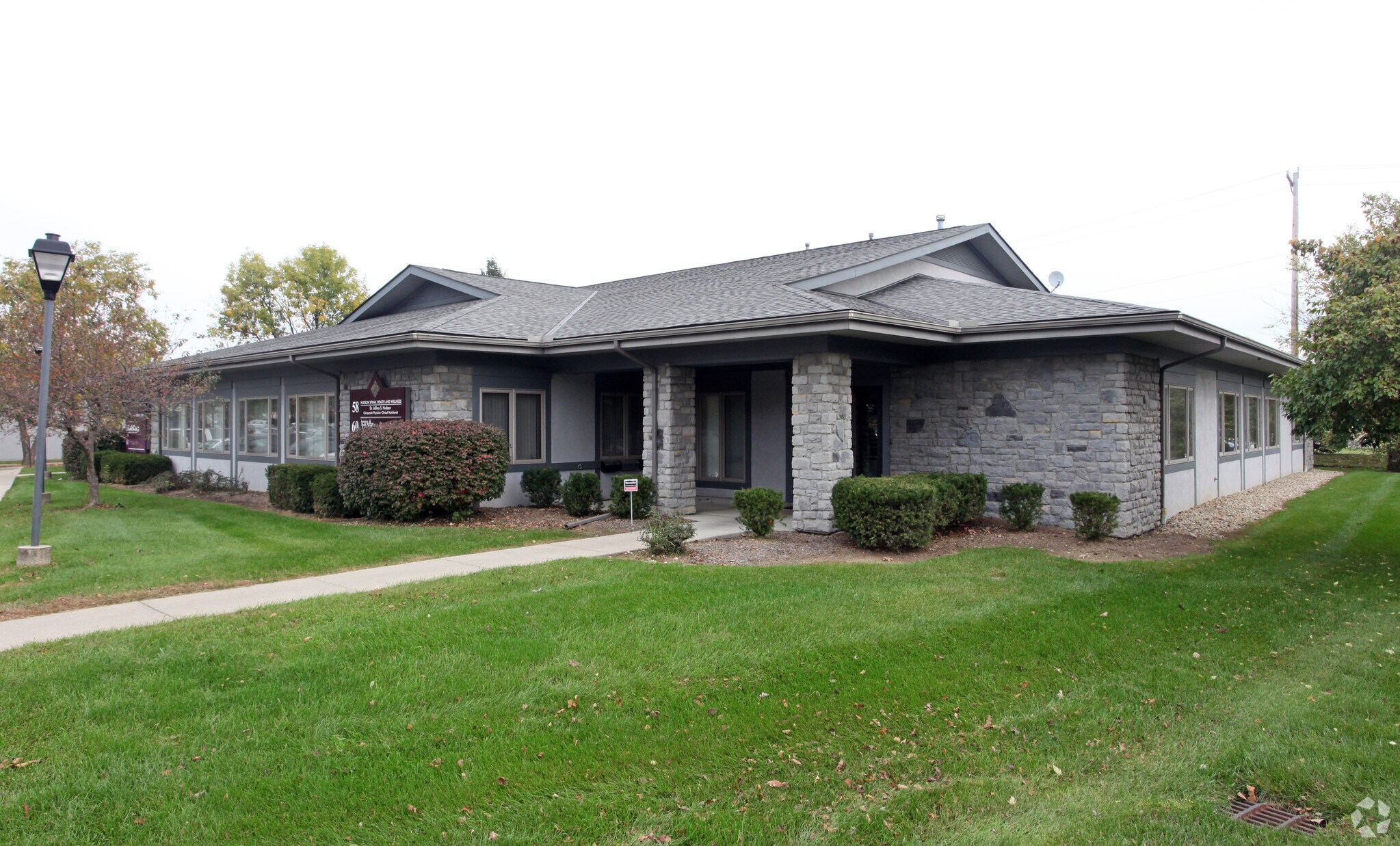 54-62 Westerview Dr, Westerville, OH à louer Photo de l’immeuble– Image 1 sur 3