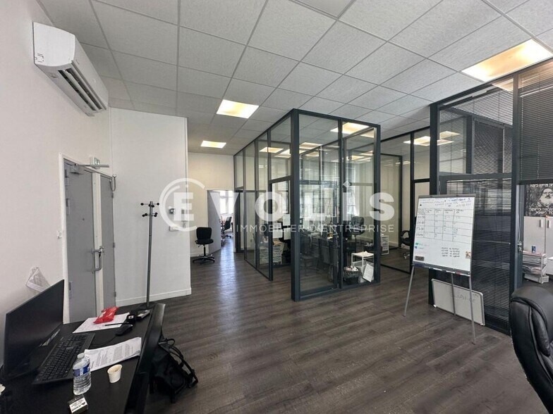 Bureau dans Montreuil à louer - Photo intérieure – Image 2 sur 3