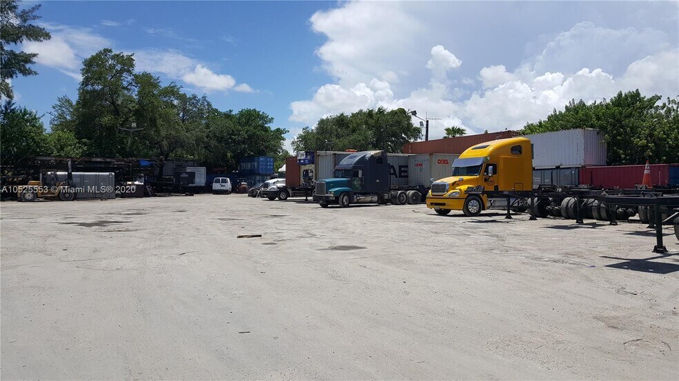 3582 NW 46, Miami, FL à vendre - Photo principale – Image 1 sur 6