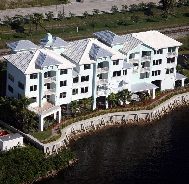 415 NW Flagler Ave, Stuart, FL à louer - Photo principale – Image 1 sur 41