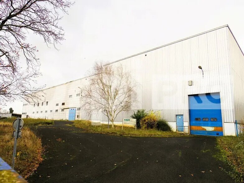 Industriel/Logistique dans Soissons à vendre - Photo de l’immeuble – Image 2 sur 9