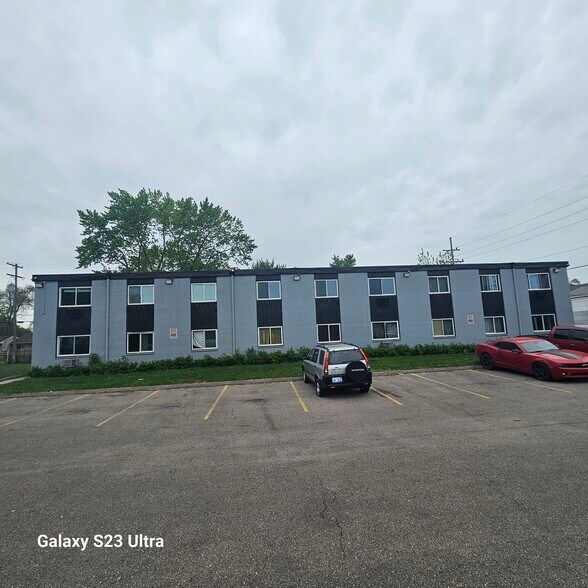 1480 Parkwood Ave, Ypsilanti, MI à vendre - Photo de l’immeuble – Image 3 sur 14