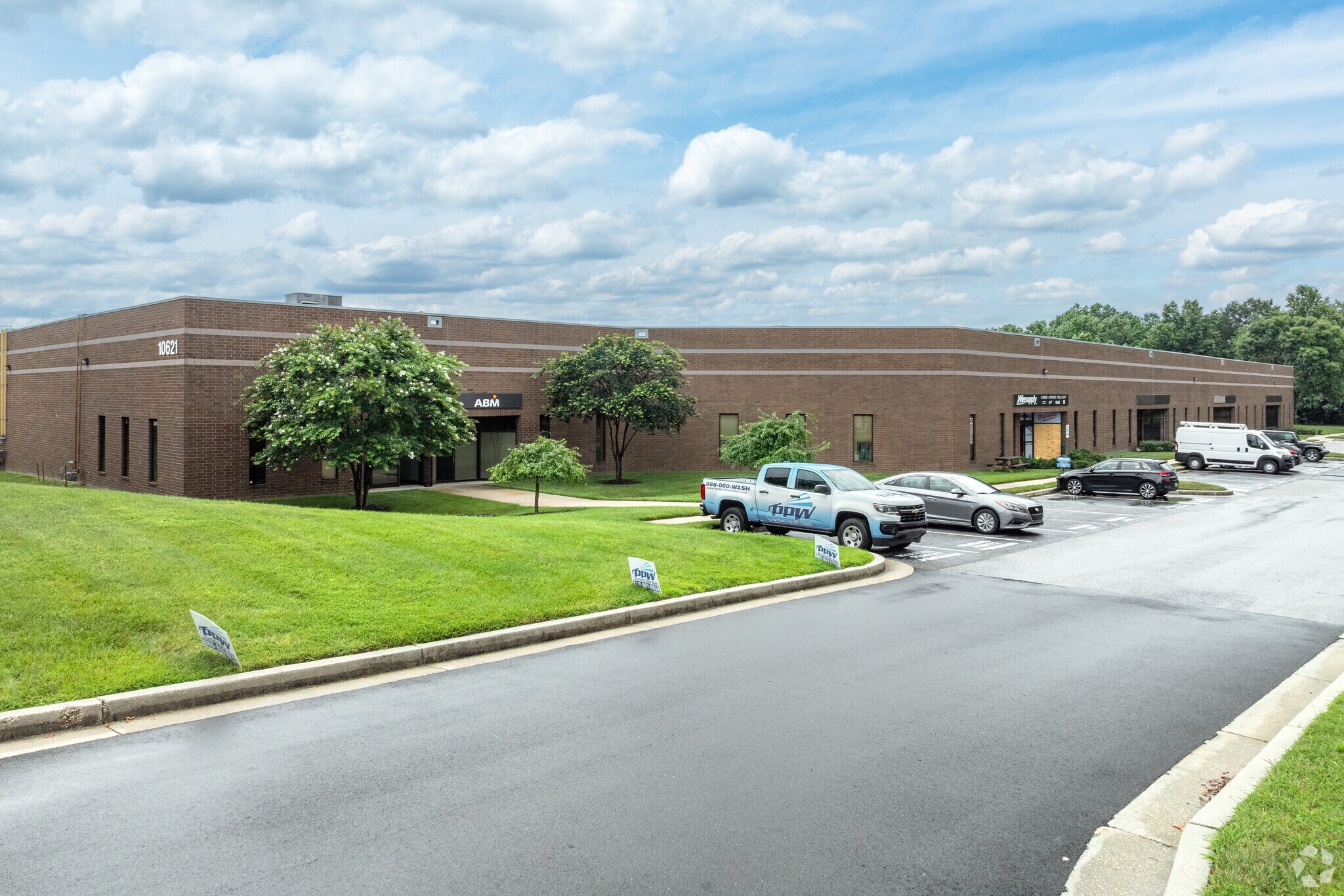 10621 Iron Bridge Rd, Jessup, MD à louer Photo principale– Image 1 sur 6