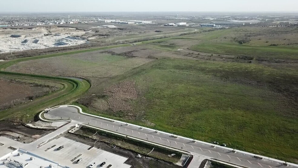 FM 1626 & Plum Creek Meadows, Kyle, TX à vendre - Vidéo sur l’annonce professionnelle – Image 2 sur 15