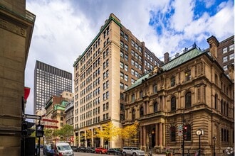 276-288 Rue Saint-Jacques, Montréal, QC à louer Photo de l’immeuble– Image 1 sur 5