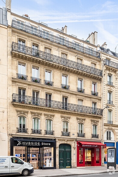 141 A Rue De Rennes, Paris à vendre - Photo de l’immeuble – Image 3 sur 3
