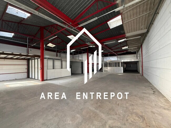 Plus de détails pour Local d'activités, Industriel/Logistique à louer