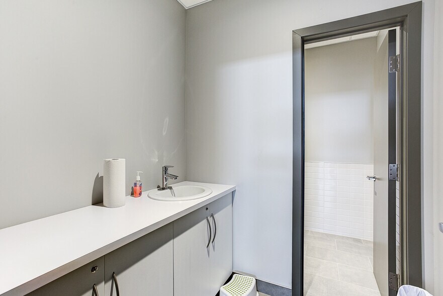 945 Av Beaumont, Montréal, QC à louer - Photo intérieure – Image 3 sur 8