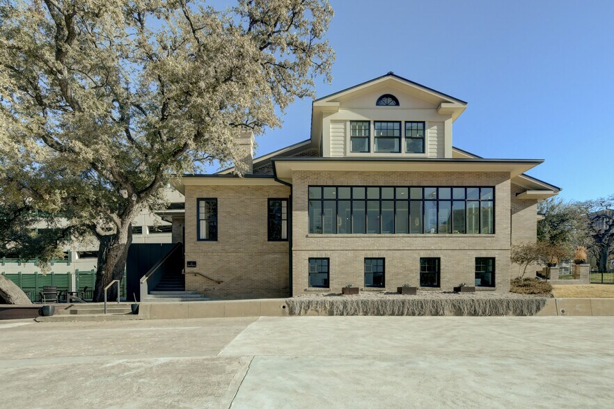 904 San Antonio St, Austin, TX à louer - Photo de l’immeuble – Image 1 sur 80