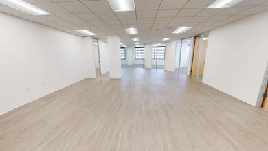 6300 Canoga Ave, Woodland Hills, CA à louer Numérisation 3D Matterport– Image 1 sur 2