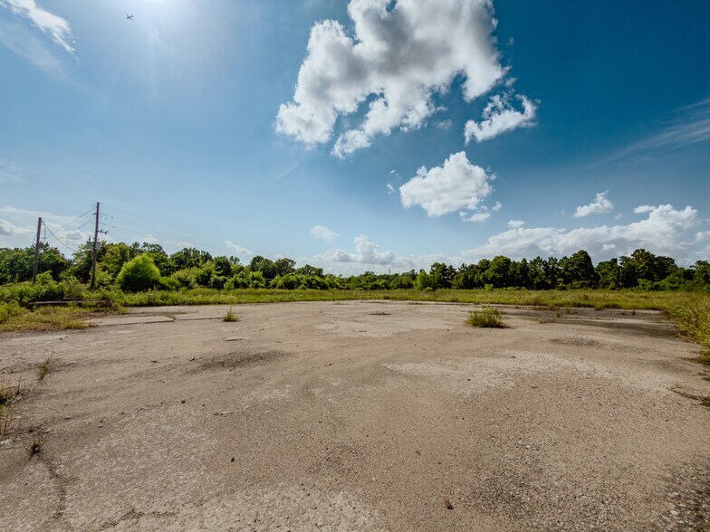 12931 FM 1960, Huffman, TX à louer - Photo de l’immeuble – Image 3 sur 8