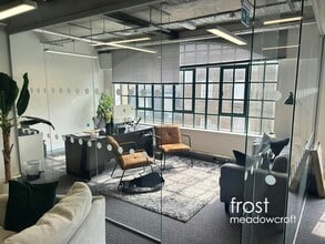 376-378 Chiswick High Rd, Londres à louer Photo intérieure– Image 2 sur 5