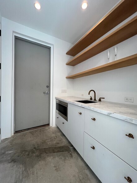 1031 NW 21st St, Miami, FL à vendre - Photo de l’immeuble – Image 3 sur 15