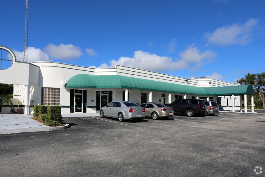 1801 S 23rd St, Fort Pierce, FL à vendre - Photo de l’immeuble – Image 3 sur 12