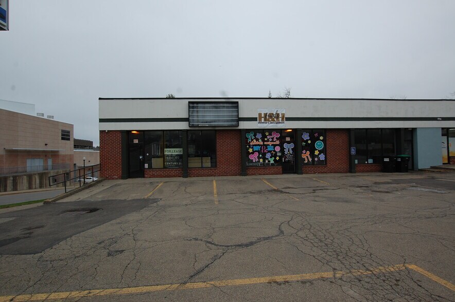 405 W Third St, Jamestown, NY à louer - Photo de l’immeuble – Image 2 sur 14