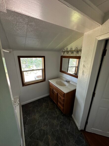 1355 3rd Ave, Marion, IA à vendre - Photo de l’immeuble – Image 3 sur 11