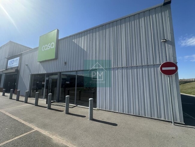 Plus de détails pour Local commercial à louer