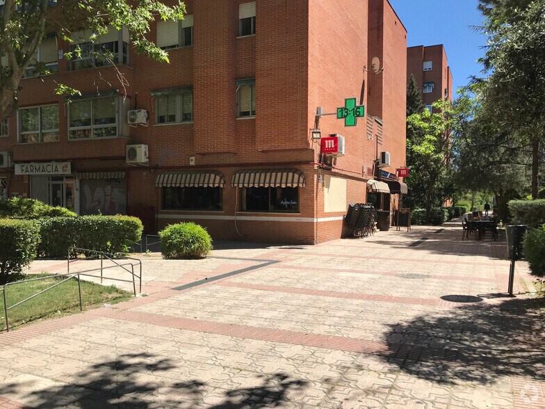 Plaza Clarín, 8, Rivas-Vaciamadrid, Madrid à louer - Photo de l’immeuble – Image 3 sur 5