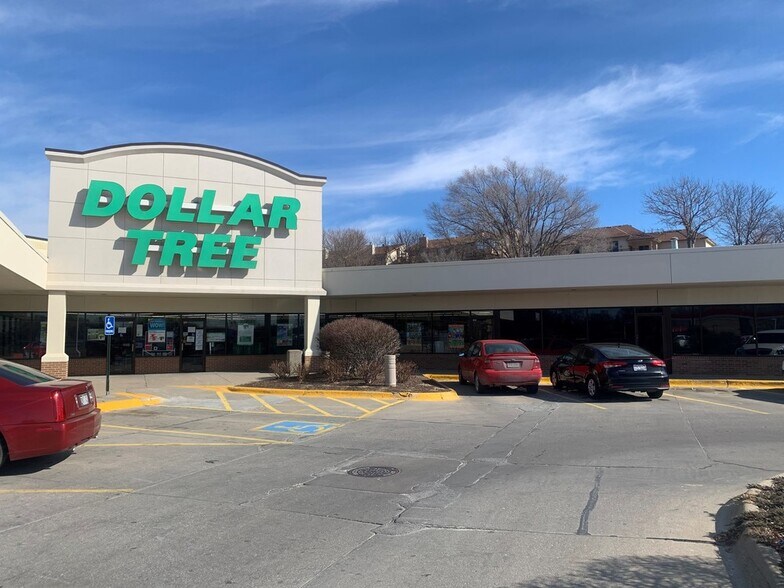 601-801 Galvin Rd S, Bellevue, NE à louer - Photo de l’immeuble – Image 2 sur 6