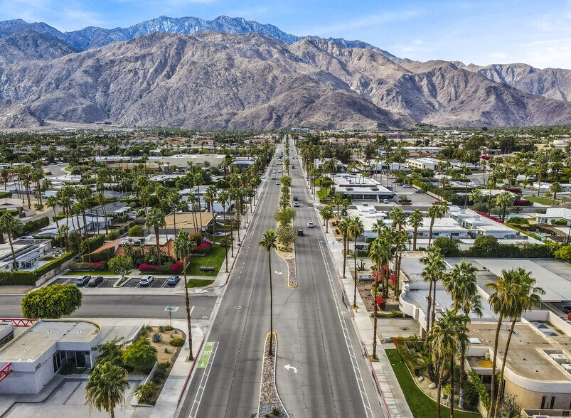 2100 E Tahquitz Canyon Way, Palm Springs, CA à louer - Photo de l’immeuble – Image 3 sur 63