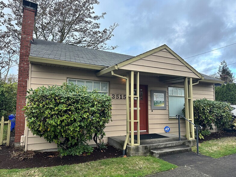 3515 NE 43rd Ave, Portland, OR à louer - Photo de l’immeuble – Image 1 sur 4