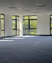 Bureau dans Élancourt à louer Photo intérieure– Image 1 sur 3