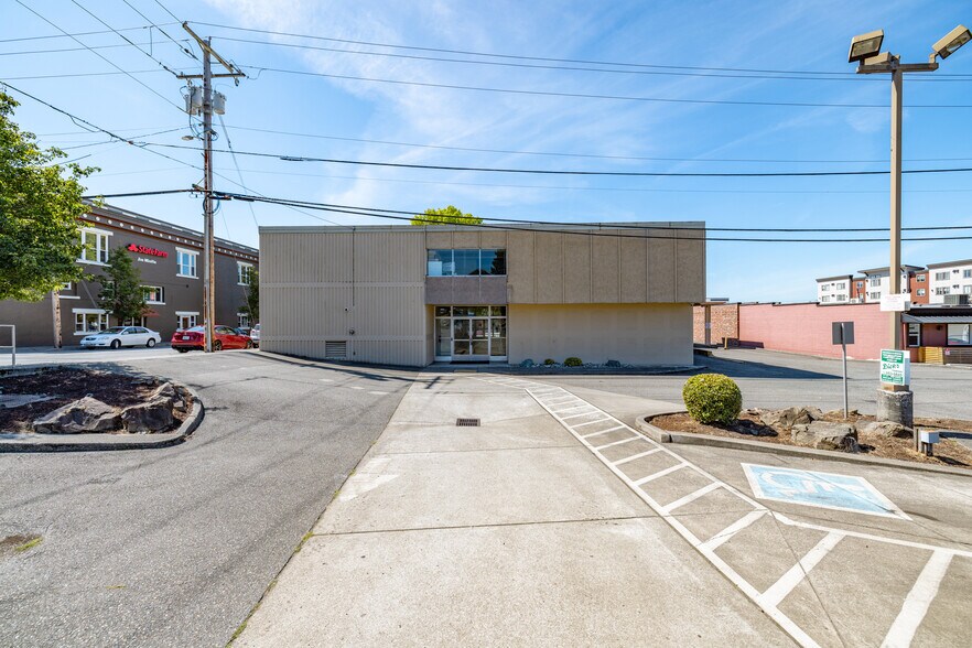 501 N Olympic Ave, Arlington, WA à louer - Photo de l’immeuble – Image 2 sur 16