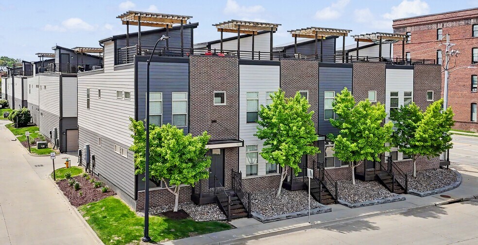 325 SW 7th St, Des Moines, IA à vendre - Photo de l’immeuble – Image 2 sur 22
