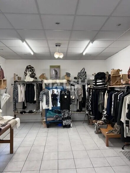 Local commercial dans Lyon à louer - Photo de l’immeuble – Image 2 sur 2
