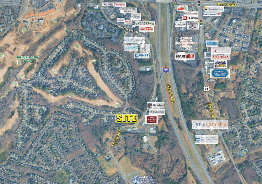 15810 Northcross Dr, Huntersville, NC à louer - Photo de l’immeuble – Image 2 sur 5