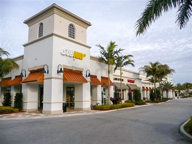 Woolbright Rd, Boynton Beach, FL à louer - Photo principale – Image 2 sur 21