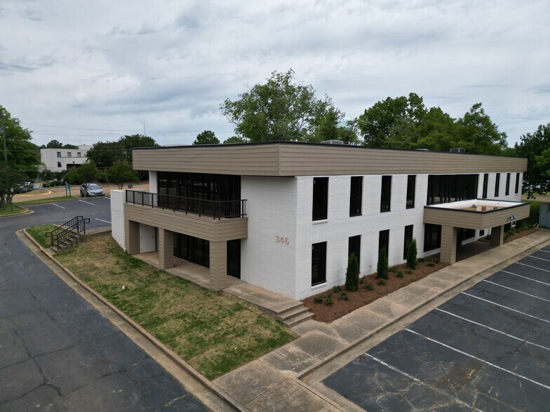 346 Crossgates Blvd, Brandon, MS à louer - Photo principale – Image 1 sur 6