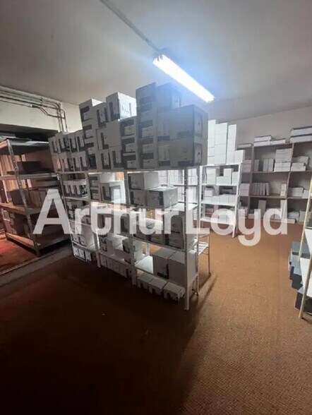 Local commercial dans Caen à louer - Photo intérieure – Image 3 sur 4