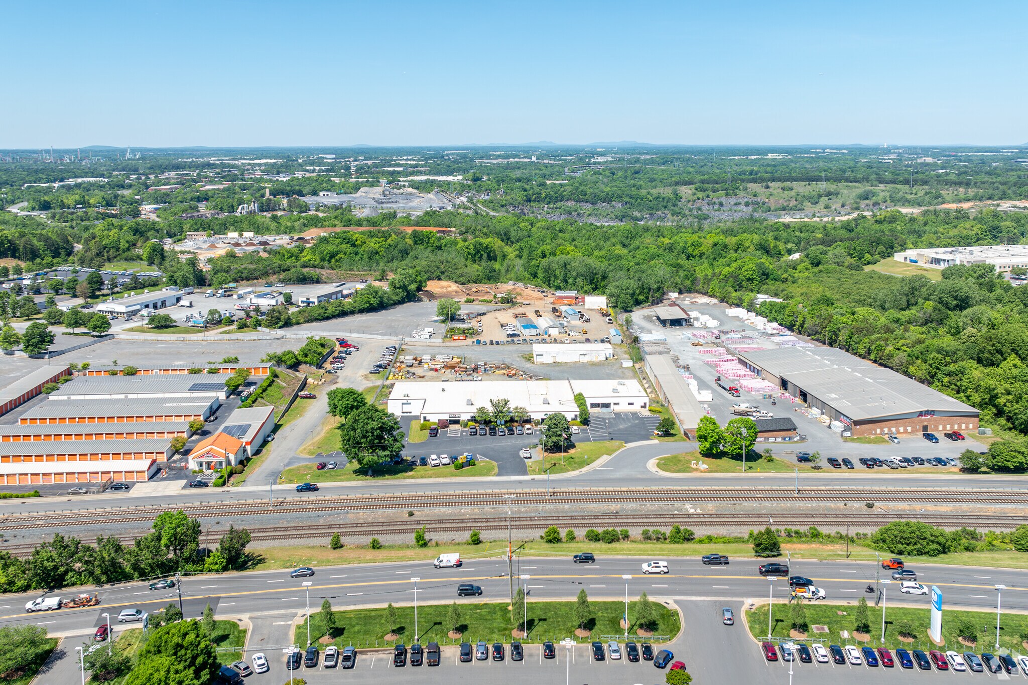 8916 Crump Rd, Pineville, NC à louer Photo principale– Image 1 sur 7